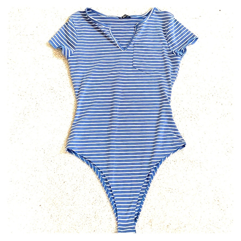 NWOT Light Blue& White Striped V-neck Bodysuit💙